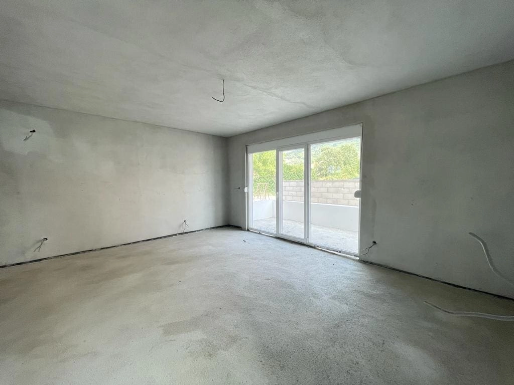 Nova-kuca-sa-terasom-i-placom-u-Baru-9 Kuća 140 m² – Bar — fotografija 10