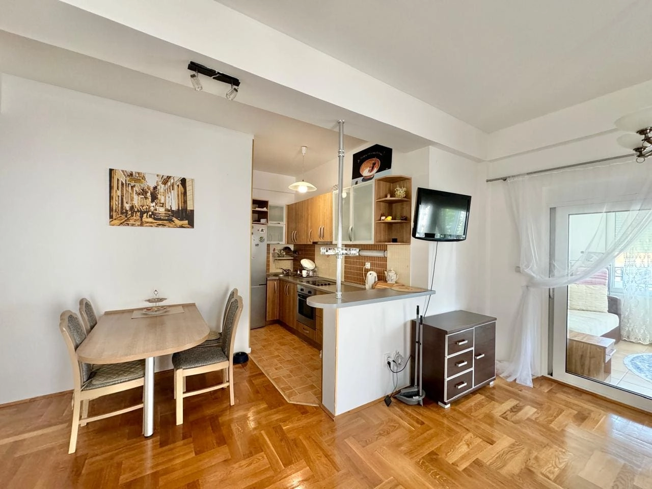 Dvosoban stan 65 m² – Podmaine, Budva — fotografija 2