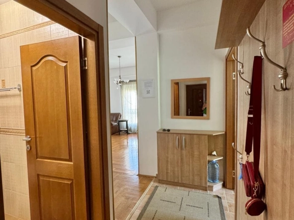 Dvosoban stan 65 m² – Podmaine, Budva — fotografija 17