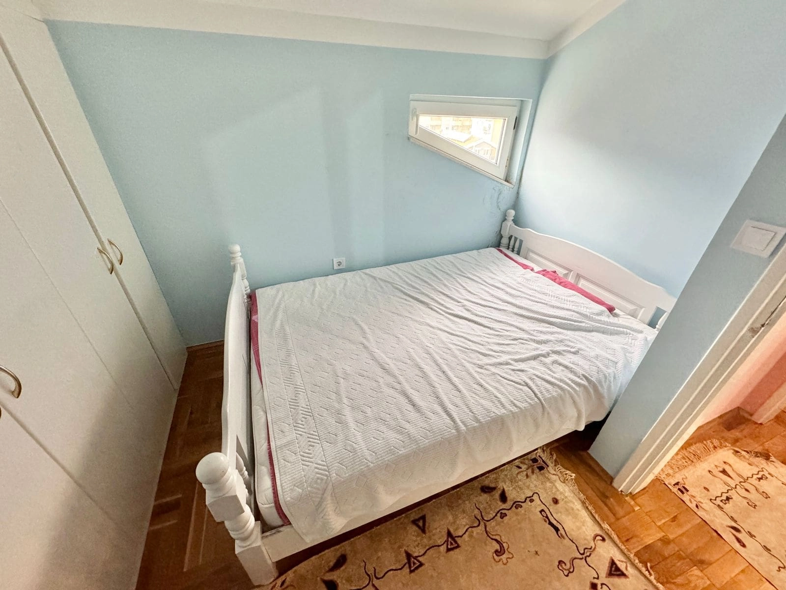 Dvosoban-stan-sa-terasom-u-Budvi-3 Dvosoban stan 54 m² – Budva — fotografija 4