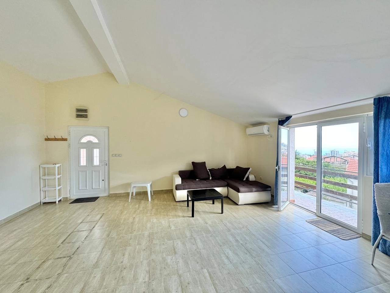 Kuća 300 m² – Lazi, Budva — fotografija 15
