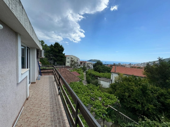 Kuća 300 m² – Lazi, Budva — fotografija 19