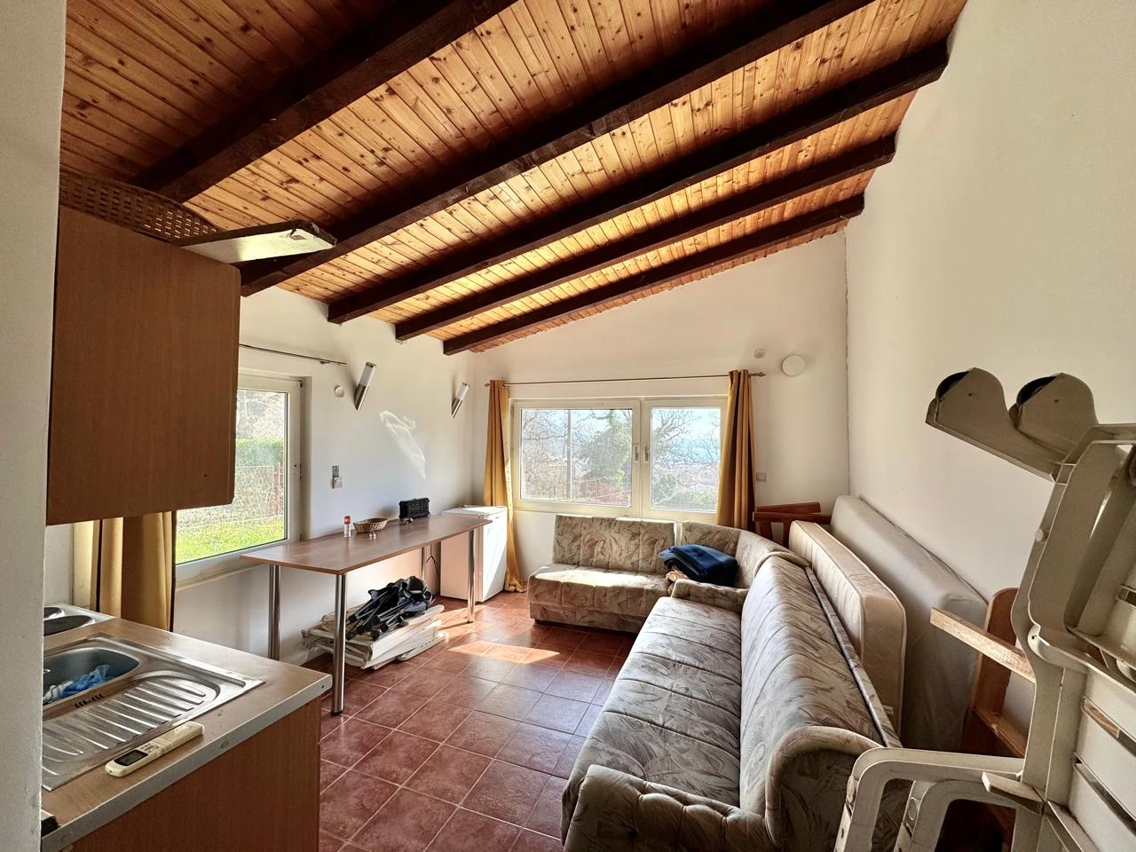 Kuca-sa-placem-i-pogledom-na-more-Podostrog-Budva-4 Kuća 139 m² – Budva — fotografija 5