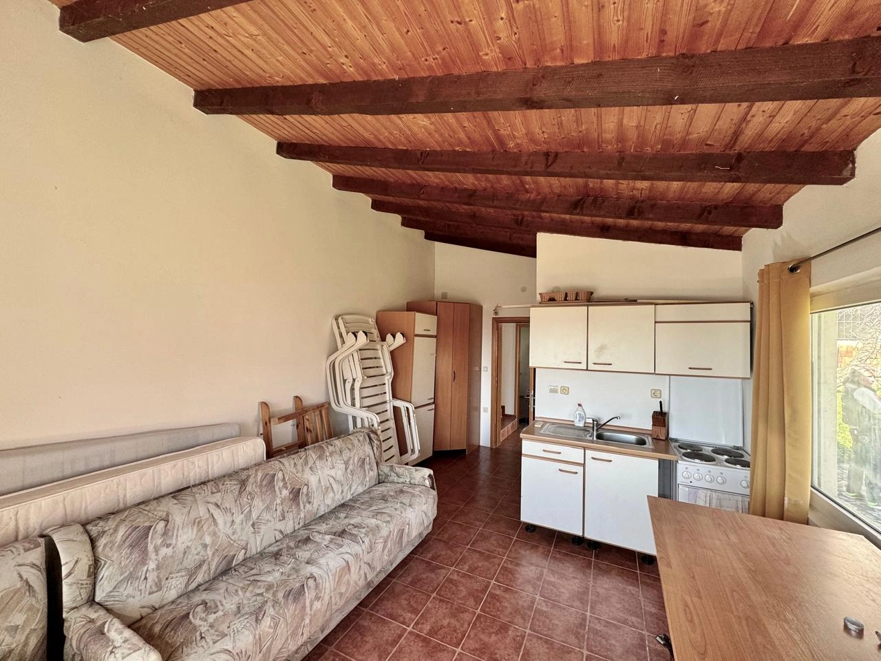 Kuca-sa-placem-i-pogledom-na-more-Podostrog-Budva-5 Kuća 139 m² – Budva — fotografija 6