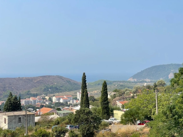 Kuća sa pogledom na more u Sutomoru
