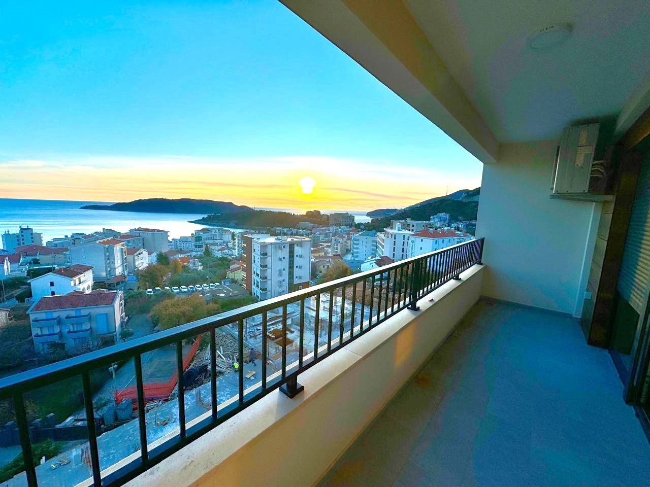 Dvosoban stan 85 m² – Bečići, Budva — fotografija 2