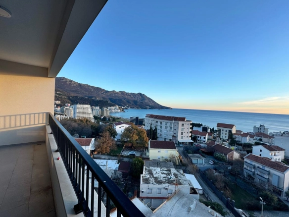 Dvosoban stan 85 m² – Bečići, Budva — fotografija 3