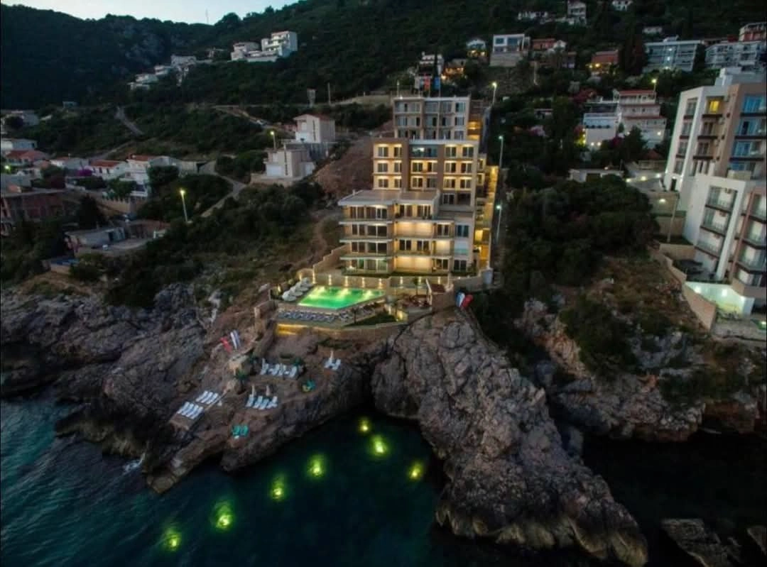 Dvosoban stan 110 m² – Dobra Voda, Bar — fotografija 10