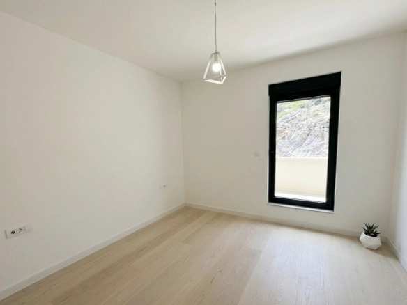 Trosoban stan 146 m² – Dubovica, Budva — fotografija 7