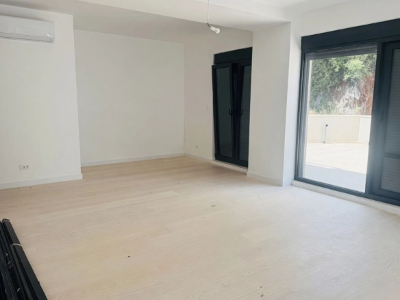 Trosoban stan 146 m² – Dubovica, Budva — fotografija 8