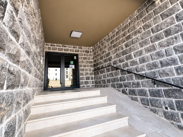 Trosoban stan 146 m² – Dubovica, Budva — fotografija 14