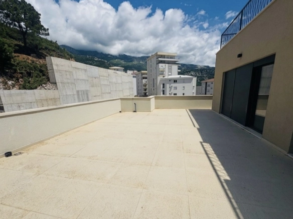 Trosoban stan 146 m² – Dubovica, Budva — fotografija 20