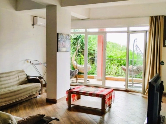 Dvosoban stan 94 m² – Utjeha, Bar — fotografija 2