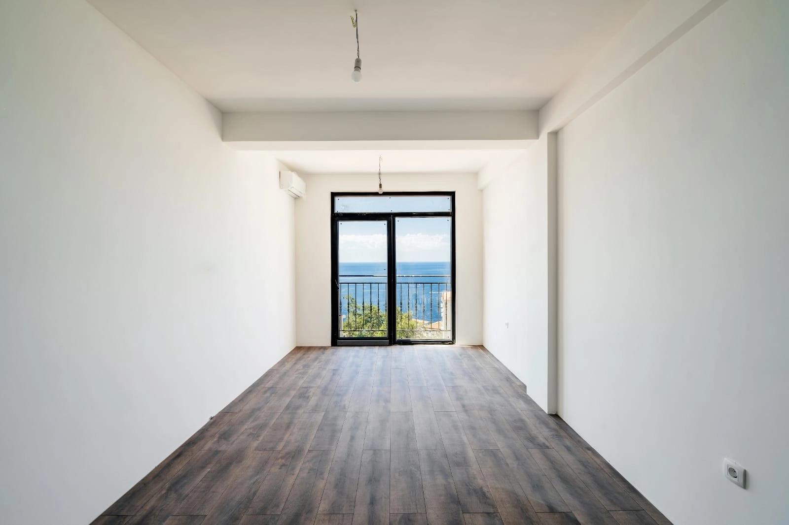 Mini-hotel-sa-20-soba-i-pogledom-na-more-Seoce-Budva-3 Hotel 1.530 m² – Seoce, Budva — fotografija 4