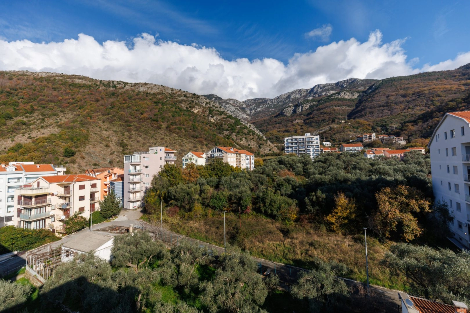 Penthaus-sa-pogledom-na-more-u-Becicima-Budva-17 Trosoban stan 463 m² – Bečići, Budva — fotografija 18