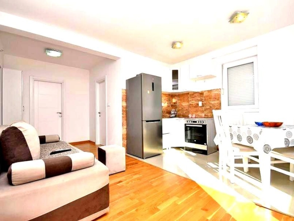 Dvosoban stan 53 m² – Igalo, Herceg Novi — fotografija 2