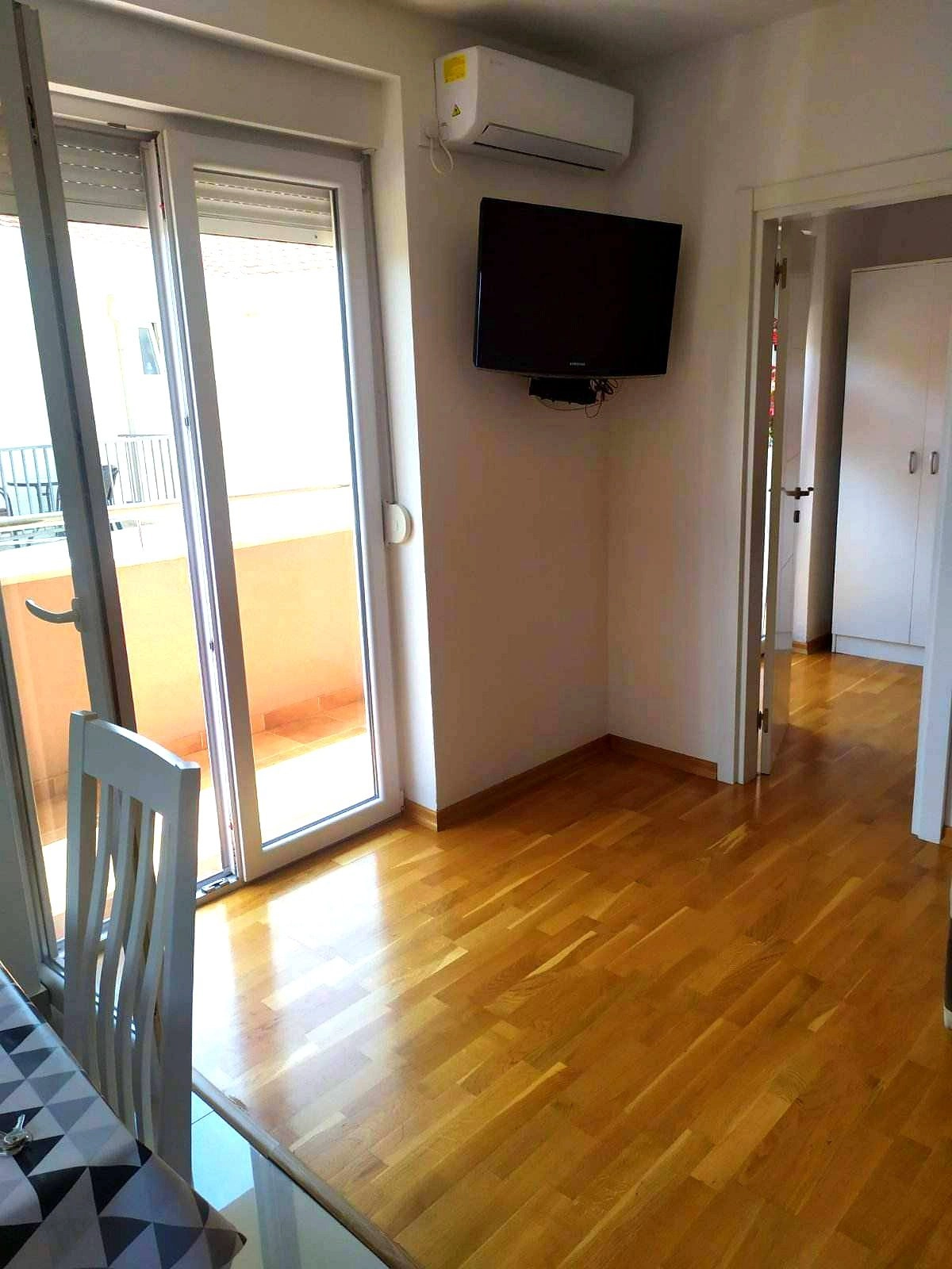 Dvosoban stan 53 m² – Igalo, Herceg Novi — fotografija 7