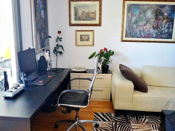 Trosoban stan 100 m² – Lazi, Budva — fotografija 5