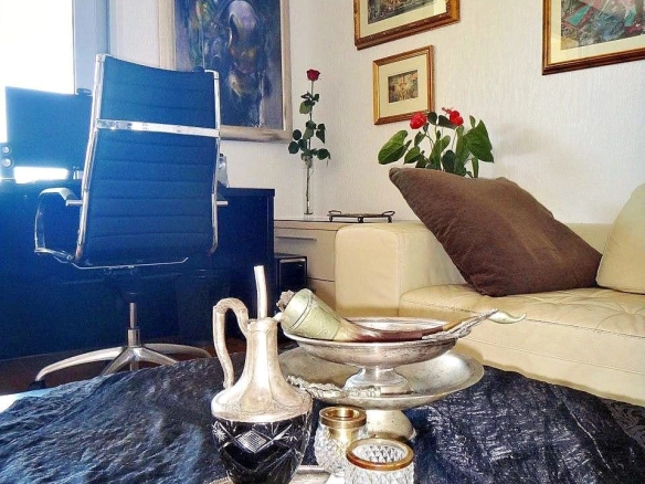 Trosoban stan 100 m² – Lazi, Budva — fotografija 12