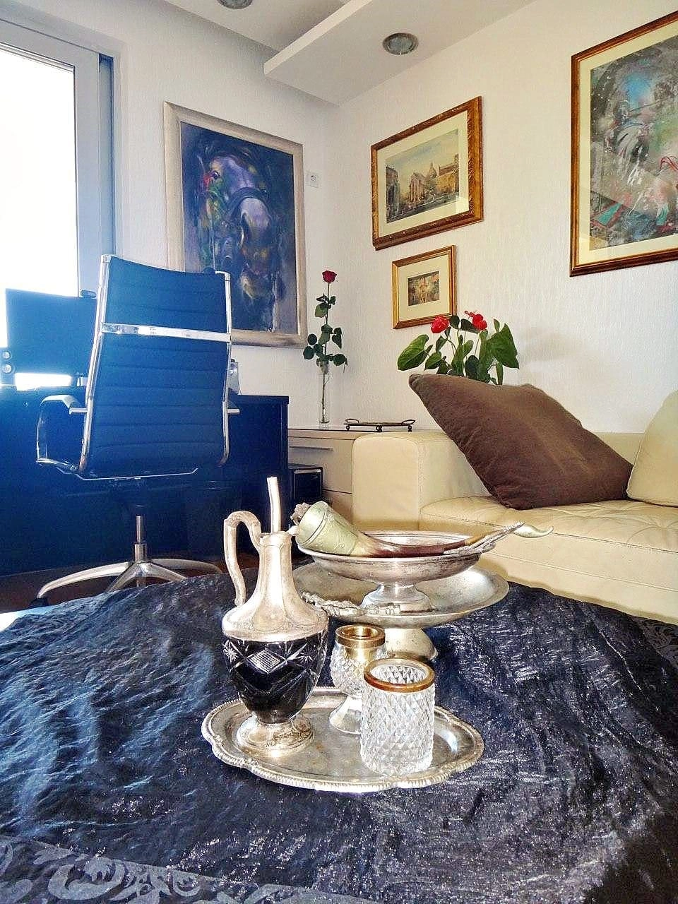 Trosoban-stan-sa-terasom-u-Budvi-11 Trosoban stan 100 m² – Lazi, Budva — fotografija 12