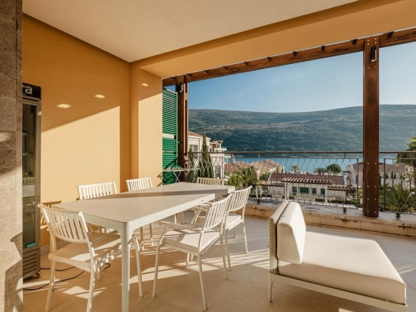 Dvosoban stan 172 m² – Kumbor, Herceg Novi — fotografija 9