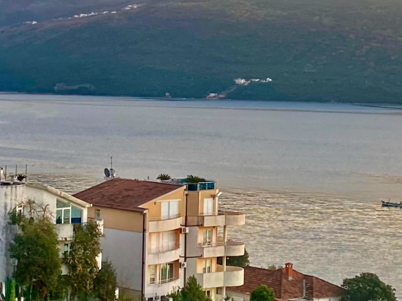 Jednosoban stan sa vrtom u Savini