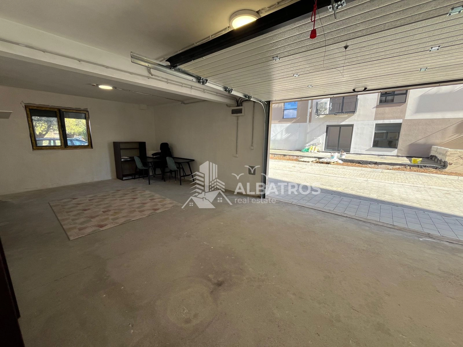 Izdavanje: Poslovni prostor 50 m² – Bjeliši, Bar — fotografija 2