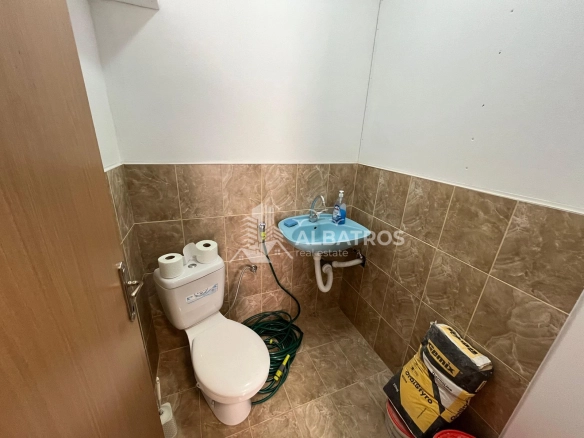 Izdavanje: Poslovni prostor 50 m² – Bjeliši, Bar — fotografija 5