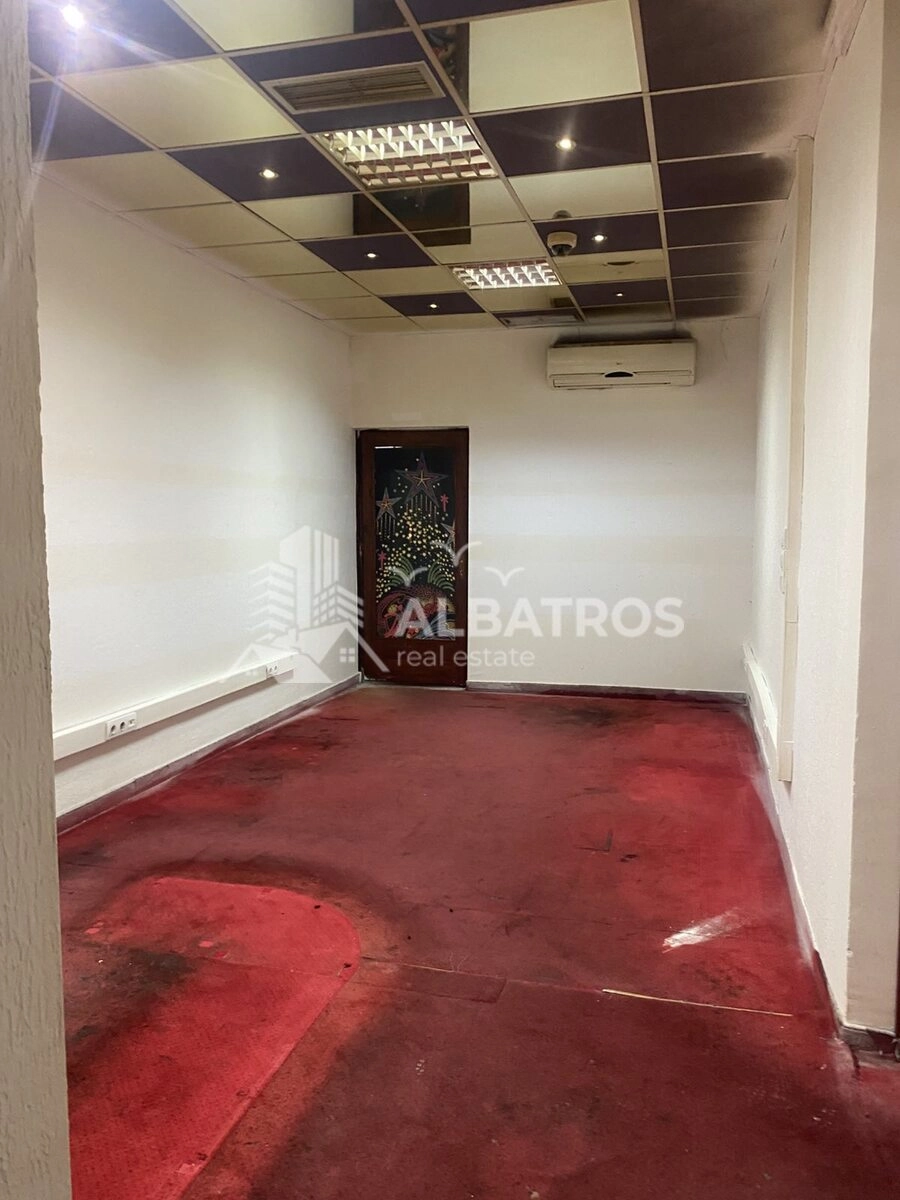 Poslovni-prostor-u-centru-Bara-3 Izdavanje: Poslovni prostor – Bar — fotografija 4