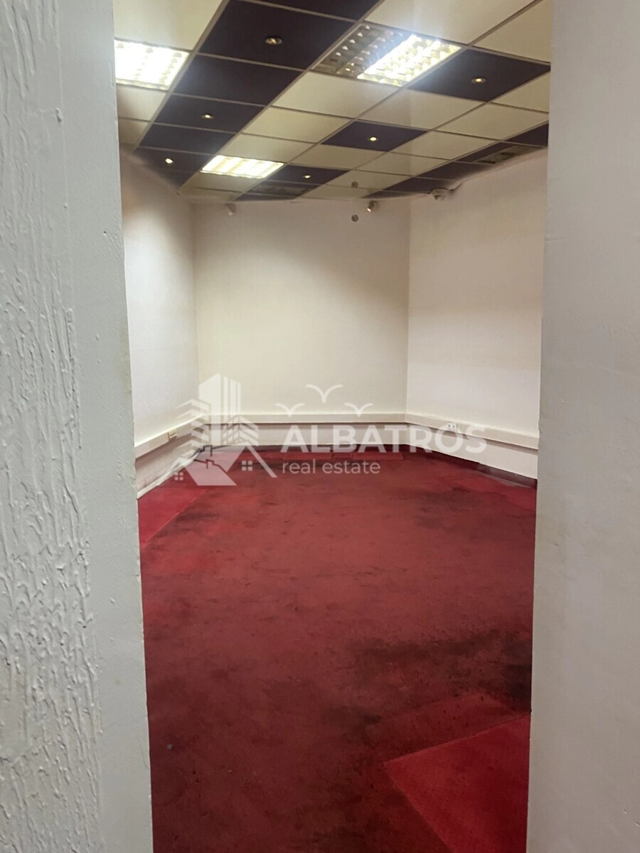 Poslovni-prostor-u-centru-Bara-6 Izdavanje: Poslovni prostor – Bar — fotografija 7