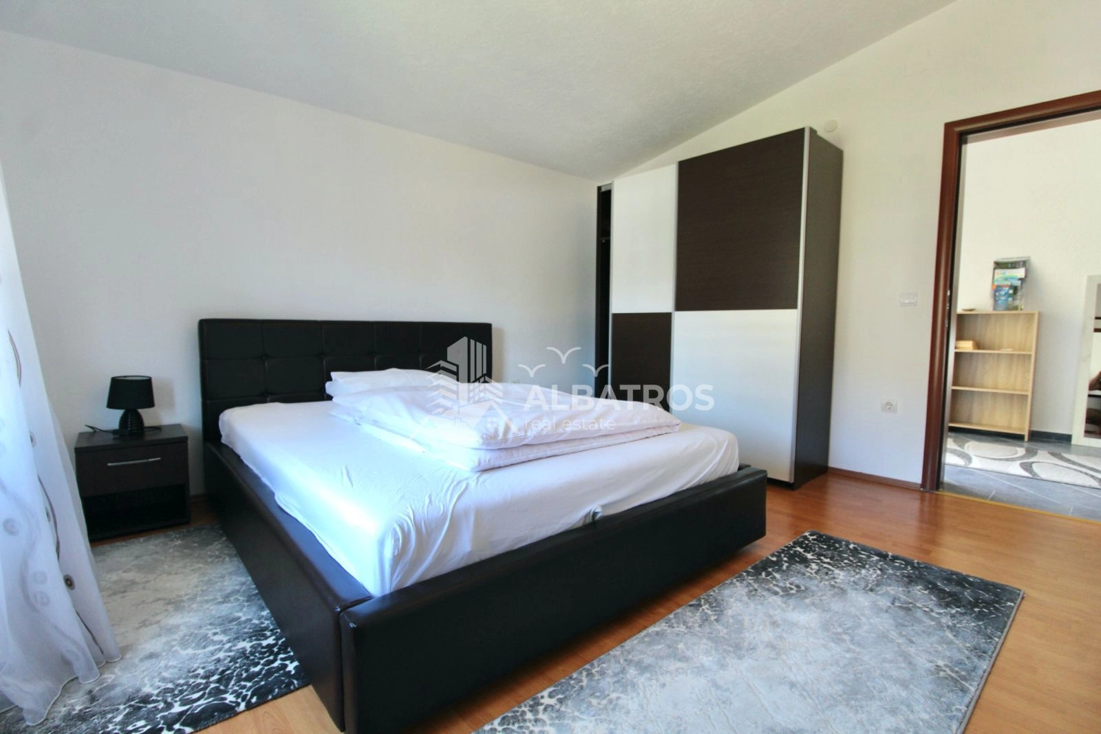 Trosoban-stan-na-drugom-spratu-kuce-Celuga-Bar-7 Izdavanje: Trosoban stan 130 m² – Čeluga, Bar — fotografija 8