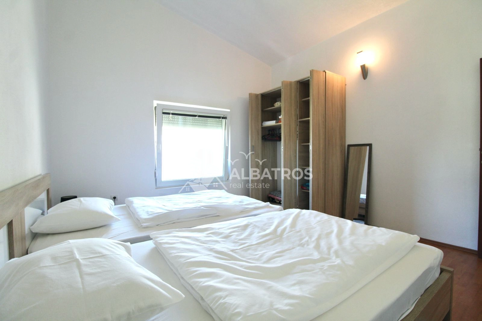 Trosoban-stan-na-drugom-spratu-kuce-Celuga-Bar-9 Izdavanje: Trosoban stan 130 m² – Čeluga, Bar — fotografija 10