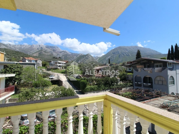 Izdavanje: Trosoban stan 130 m² – Čeluga, Bar — fotografija 17