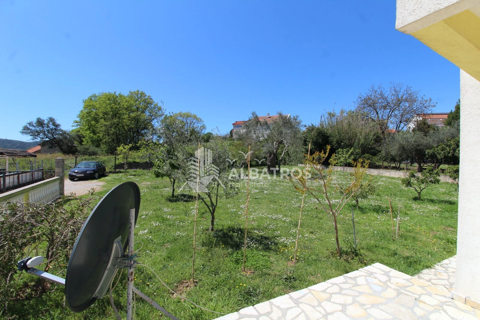 Trosoban-stan-na-drugom-spratu-kuce-Celuga-Bar-18 Izdavanje: Trosoban stan 130 m² – Čeluga, Bar — fotografija 19