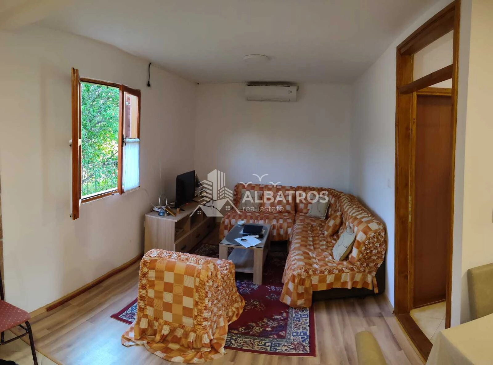 Kuca-sa-placom-i-vocnjakom-u-Tombi-Bar-5 Kuća sa voćnjakom na placu u Tombi, Bar — fotografija 6