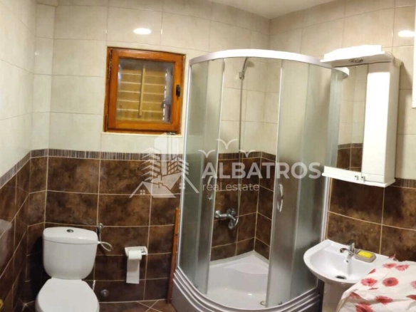 Kuća sa voćnjakom na placu u Tombi, Bar — fotografija 9