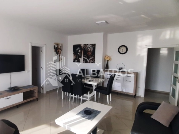 Izdavanje: Dvosoban stan 84 m² – Šušanj, Bar — fotografija 3