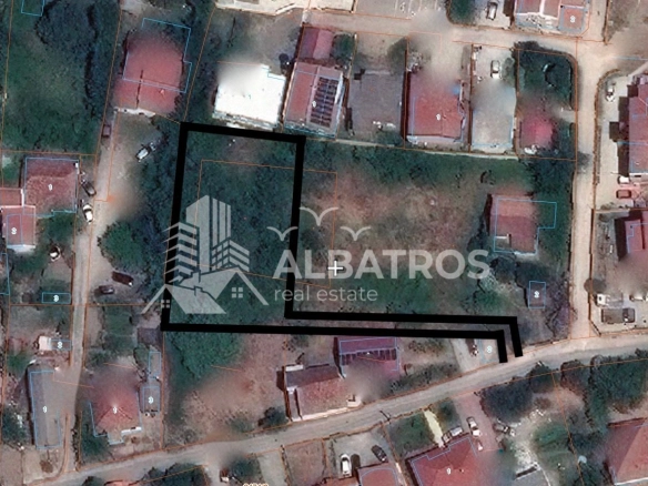 Urbanizovani plac od 1153 m² u Polju