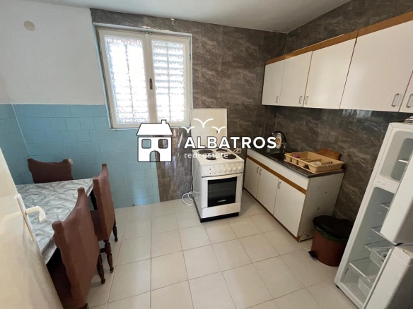 Trosoban stan 72 m² – Ilino, Bar — fotografija 2