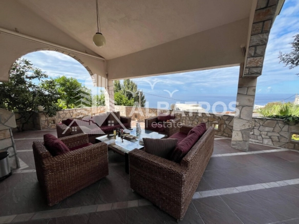 Izdavanje: Kuća 300 m² – Dobra Voda, Bar