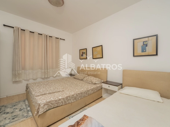 Izdavanje: Jednosoban stan 64 m² – Rena, Bar — fotografija 4