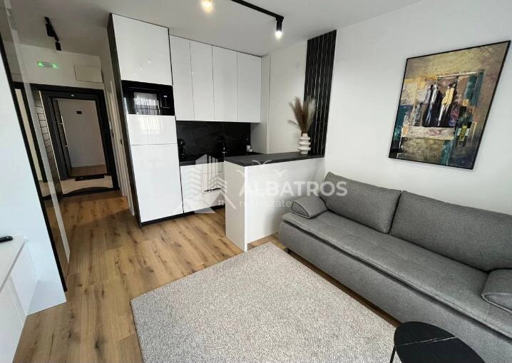 Garsonjera-27-m²-u-Dobroj-Vodi-Bar-2 Stan 27 m² – Dobra Voda, Bar — fotografija 3