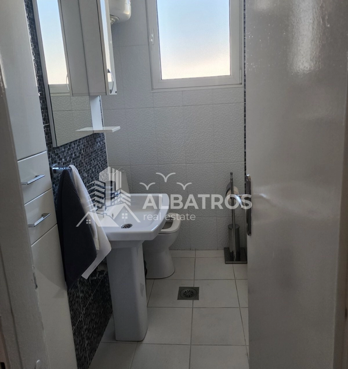 Izdavanje: Dvosoban stan 80 m² – Bar — fotografija 11
