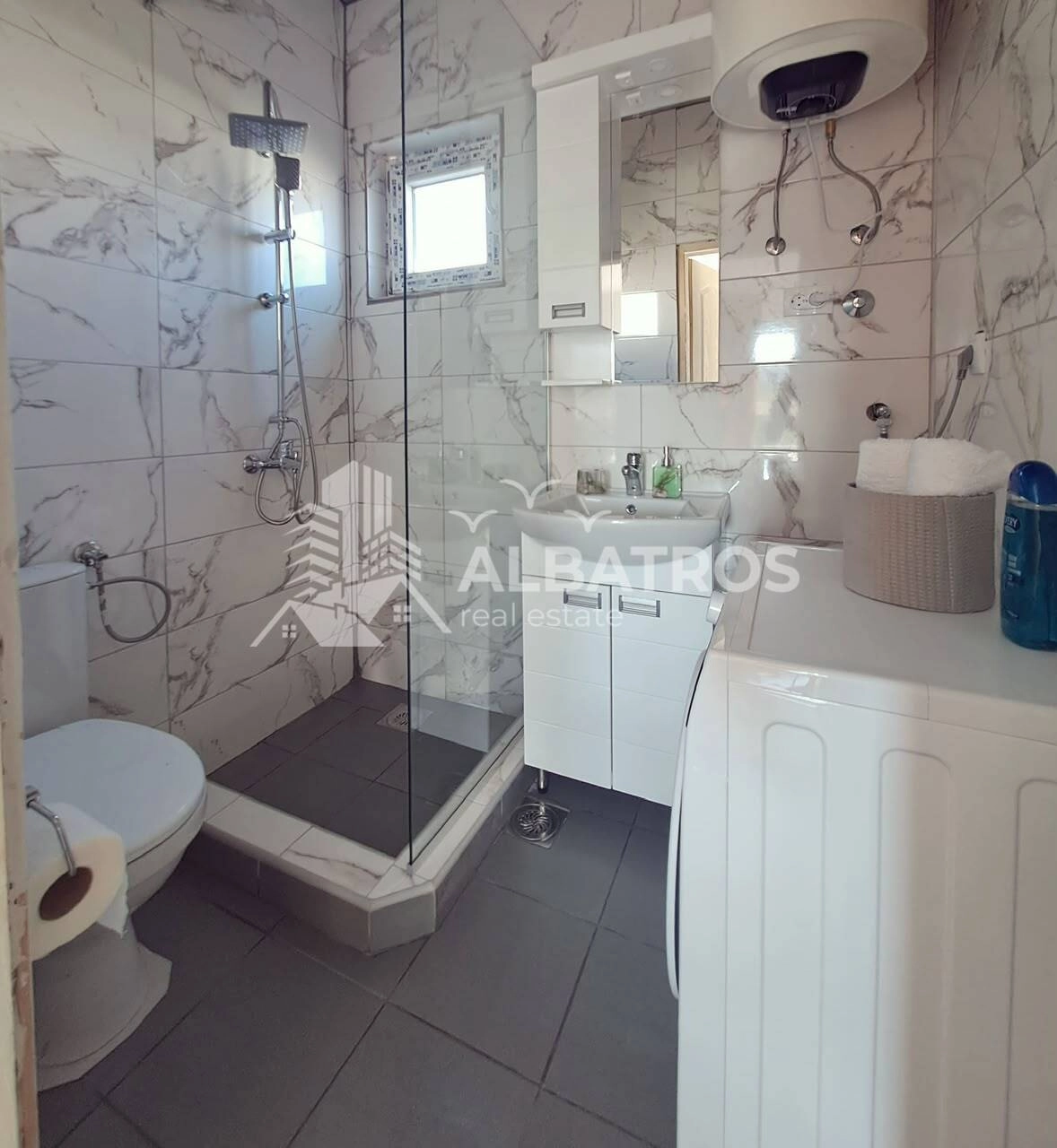 Garsonjera-u-novogradnji-na-Susnju-Bar-5 Izdavanje: Stan 35 m² – Šušanj, Bar — fotografija 6