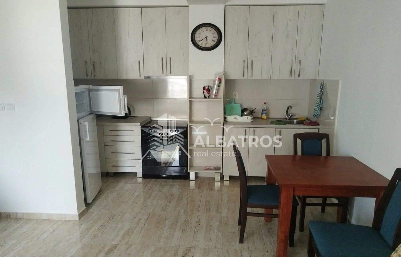 Jednosoban-stan-u-naselju-Polje-Bar-2 Izdavanje: Jednosoban stan 45 m² – Polje, Bar — fotografija 3