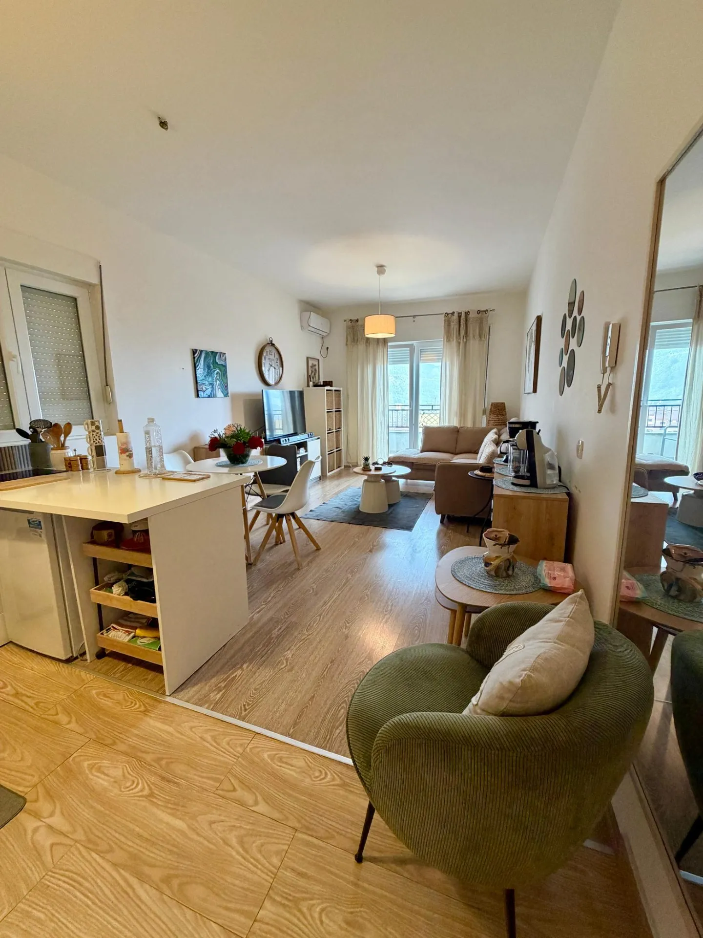 Jednosoban-stan-s-pogledom-na-more-Dubovica-Budva-5 Jednosoban stan 52 m² – Dubovica, Budva — fotografija 6