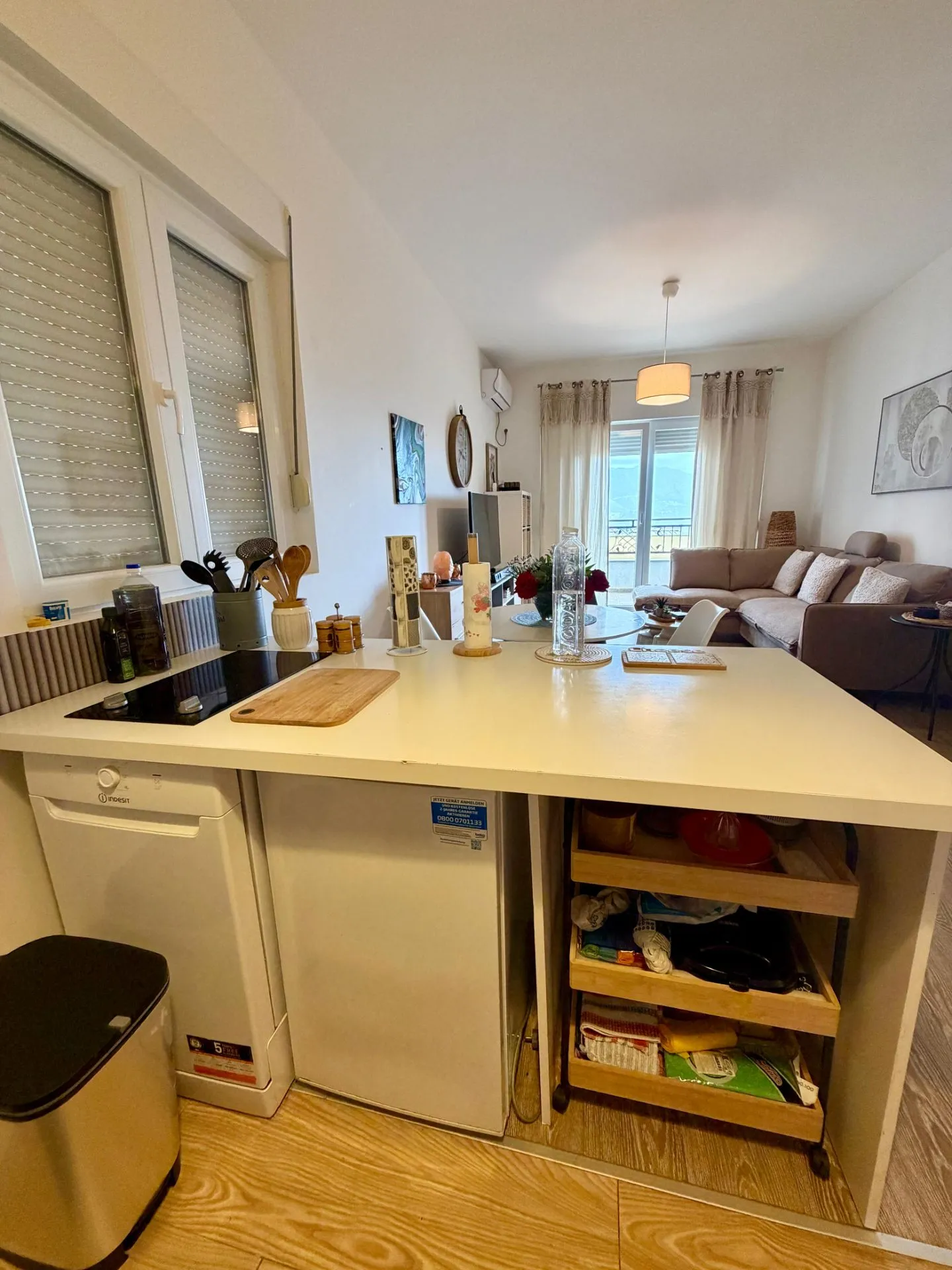 Jednosoban-stan-s-pogledom-na-more-Dubovica-Budva-8 Jednosoban stan 52 m² – Dubovica, Budva — fotografija 9