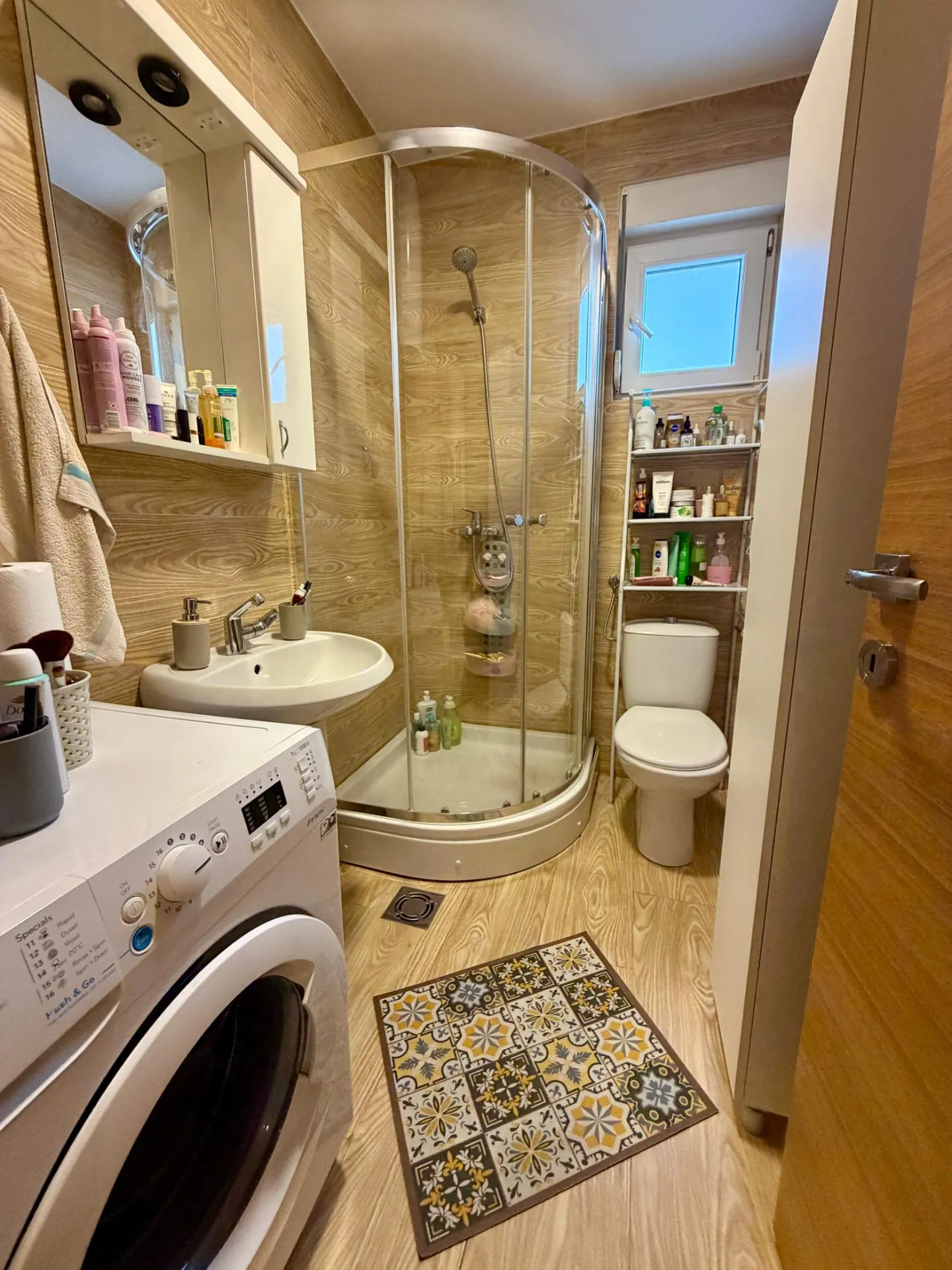Jednosoban-stan-s-pogledom-na-more-Dubovica-Budva-9 Jednosoban stan 52 m² – Dubovica, Budva — fotografija 10