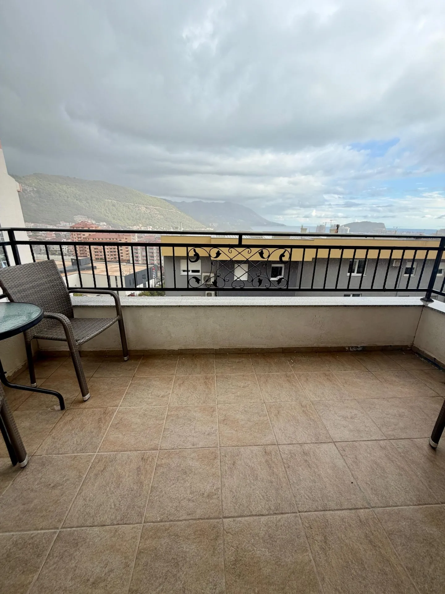 Jednosoban-stan-s-pogledom-na-more-Dubovica-Budva-17 Jednosoban stan 52 m² – Dubovica, Budva — fotografija 18