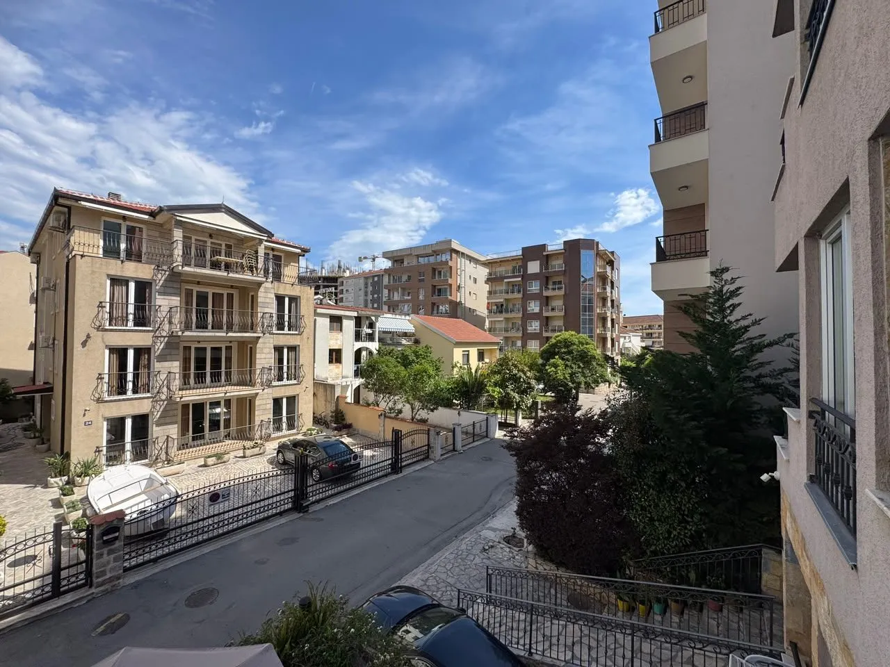 Jednosoban-stan-za-izdavanje-u-Budvi-blizu-plaze-TQ-3 Izdavanje: Jednosoban stan 40 m² – Budva — fotografija 4